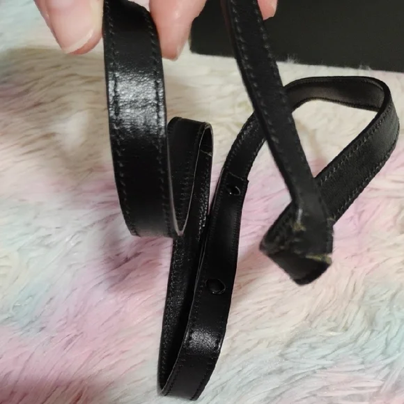 Authentic Gucci Red Wool Shoulder Bag W Twist Lock Flap Closure - Picture 16 of 16